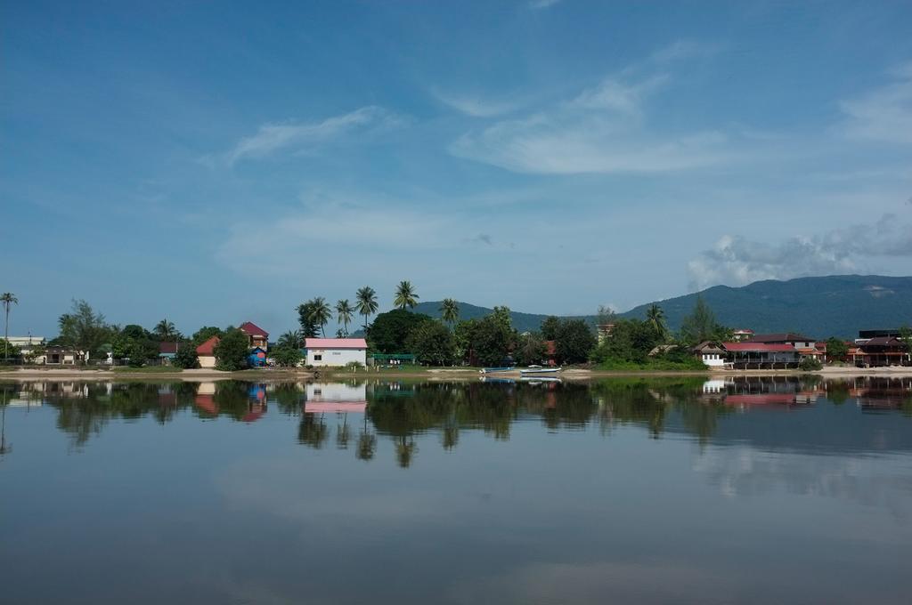 Nomads Guesthouse Kampot Ngoại thất bức ảnh