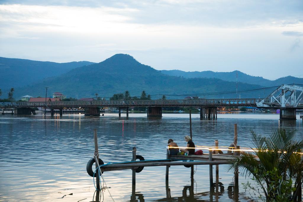 Nomads Guesthouse Kampot Ngoại thất bức ảnh